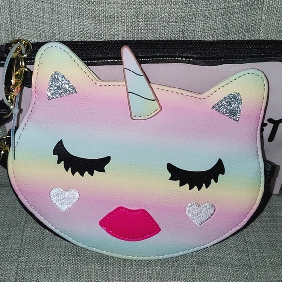NWOT Betsey Johnson Luv Betsey Unicorn and Clear Pouch Set - Picture 5 of 10
